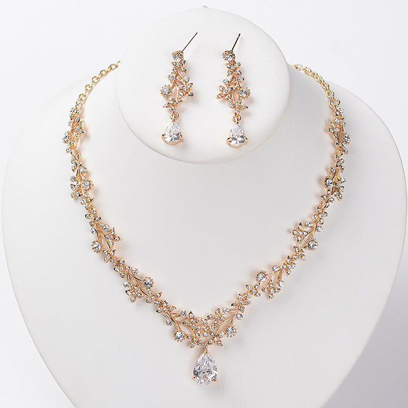 Elegant Diamond & Zircon Jewelry Set – Necklace & Stud Earrings for Wome