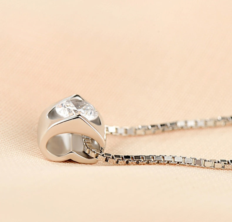 Elegant 925 Silver Heart Jewelry – Timeless Pendant for Women