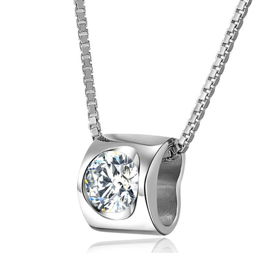 Elegant 925 Silver Heart Jewelry – Timeless Pendant for Women