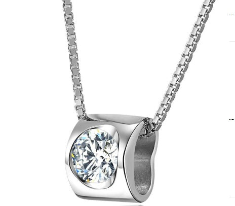 Elegant 925 Silver Heart Jewelry – Timeless Pendant for Women