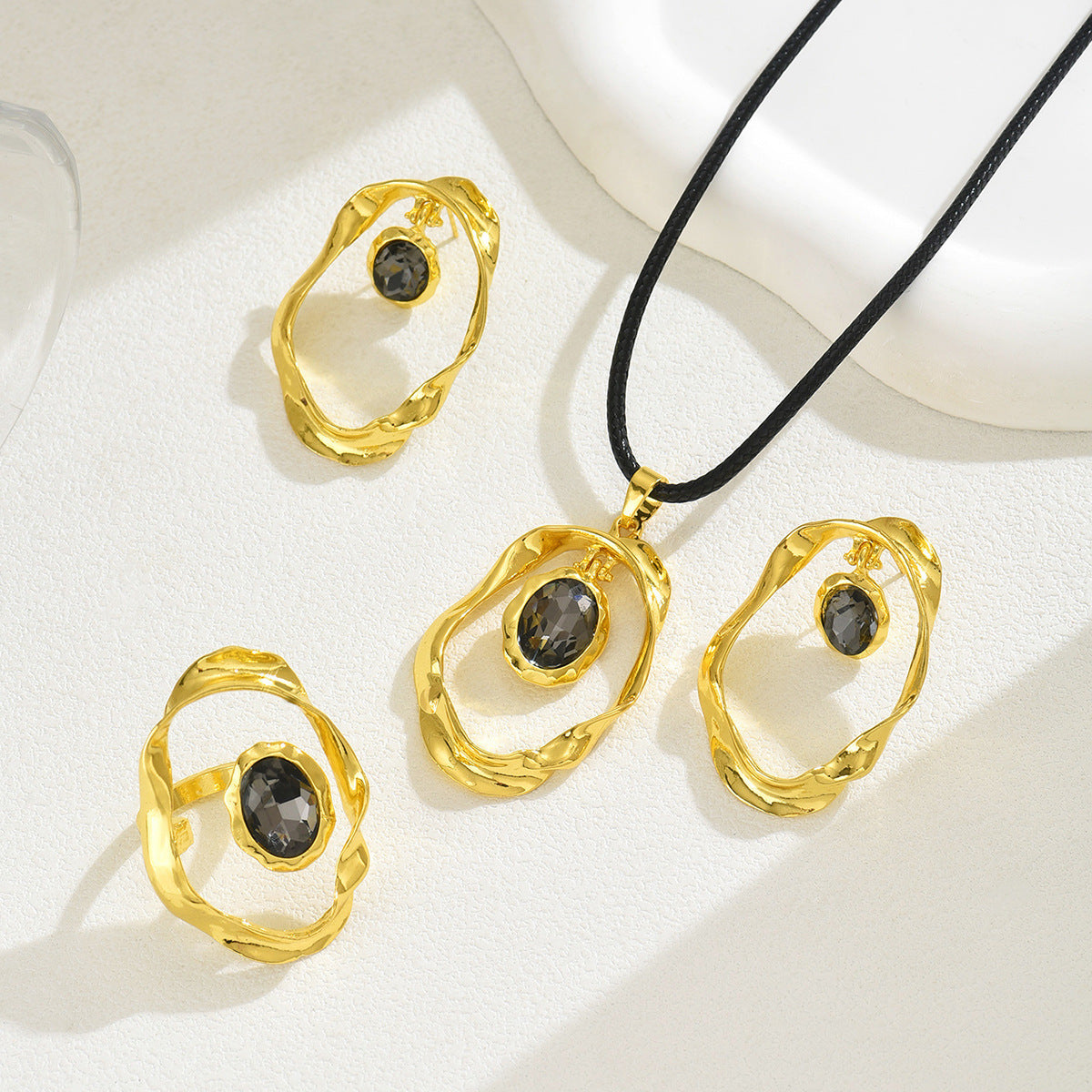 Geometric Women's Jewelry Set – Modern Alloy Necklace & Earrings