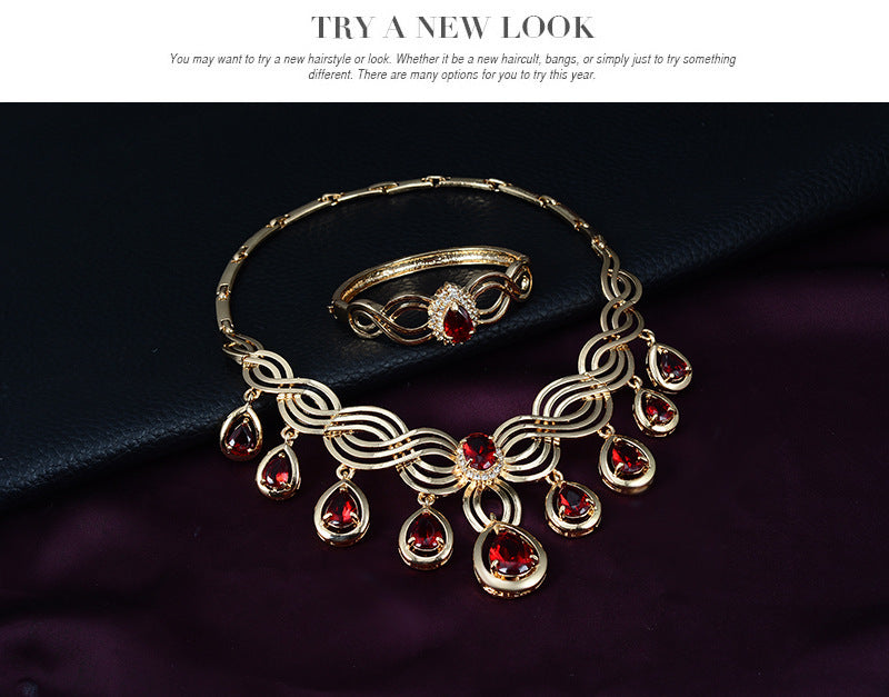 Elegant Alloy Jewelry Set – 18K Gold-Tone Necklace & Earrings with Rhinestone Accents